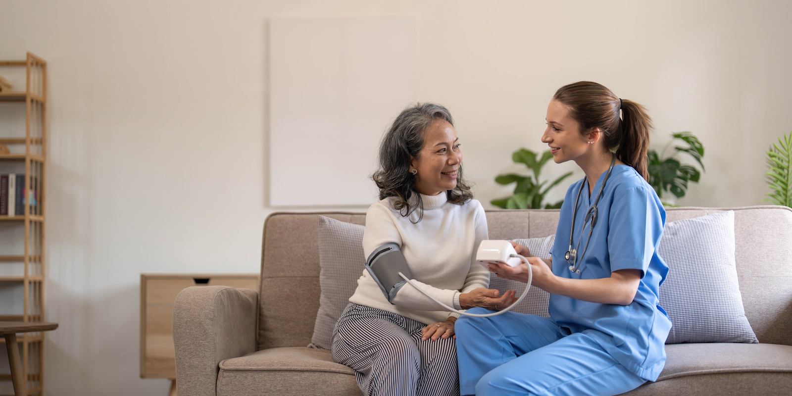Creating a Positive Live-in Care Experience: Tips for Families and Caregivers